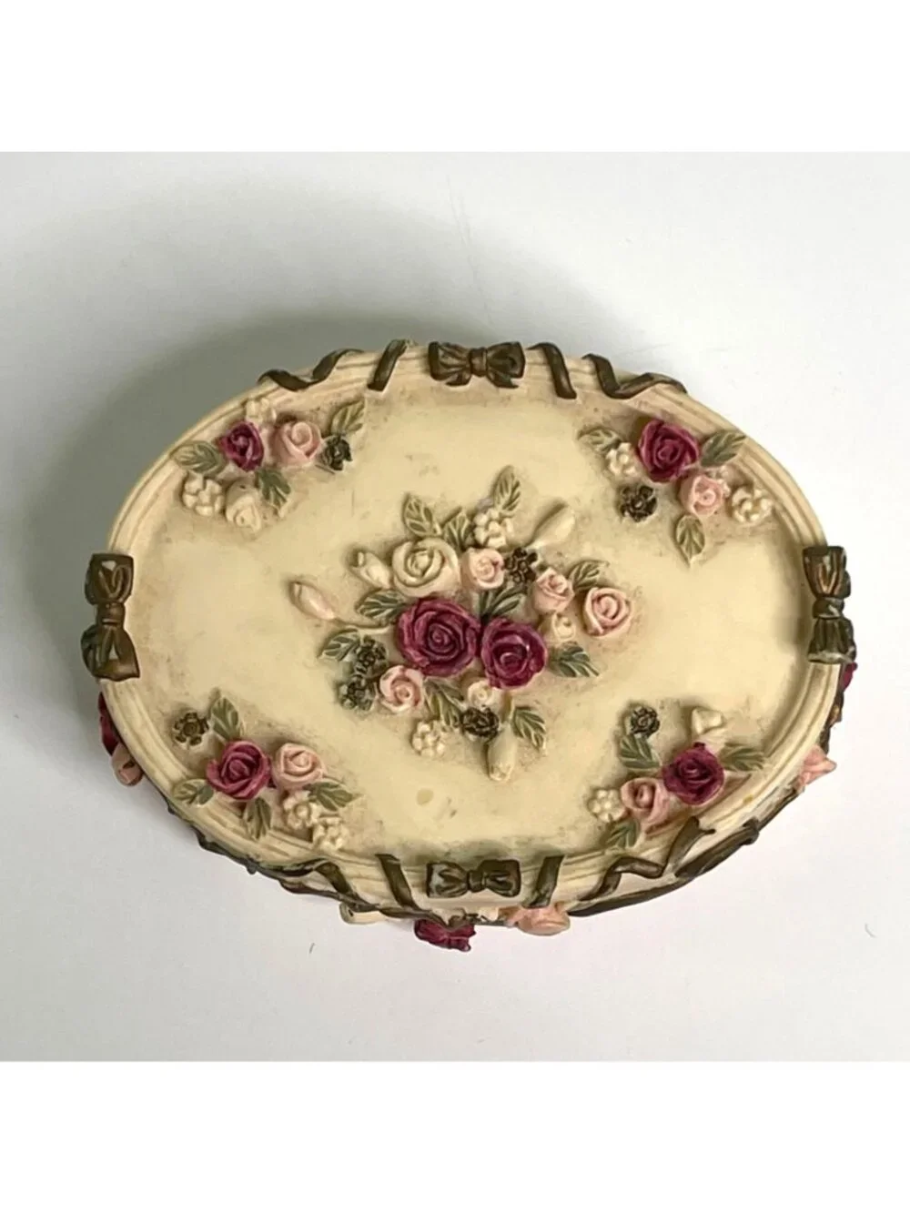 Vintage Dezine Hand Painted Resin Trinket Box Raised Floral 1993 Cake Style